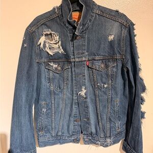 Levi's Distressed Men Classic Blue Denim Jacket size Medium
